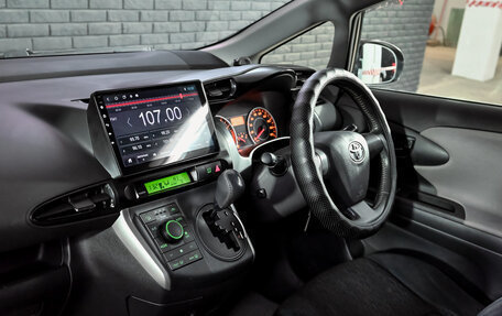Toyota Wish II, 2012 год, 1 400 000 рублей, 15 фотография