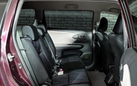 Toyota Wish II, 2012 год, 1 400 000 рублей, 17 фотография