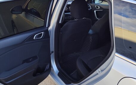 KIA cee'd III, 2021 год, 2 010 000 рублей, 12 фотография