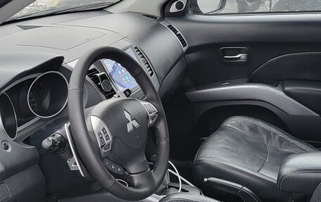 Mitsubishi Outlander III рестайлинг 3, 2008 год, 1 150 000 рублей, 9 фотография