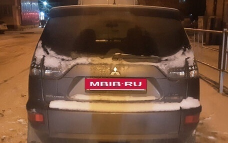 Mitsubishi Outlander III рестайлинг 3, 2006 год, 900 000 рублей, 5 фотография