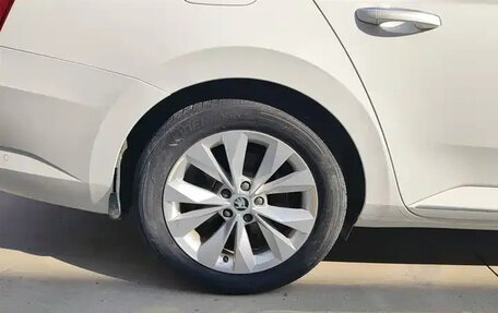 Skoda Superb III рестайлинг, 2022 год, 1 801 000 рублей, 7 фотография