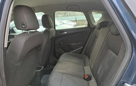 Opel Astra J, 2011 год, 449 000 рублей, 12 фотография