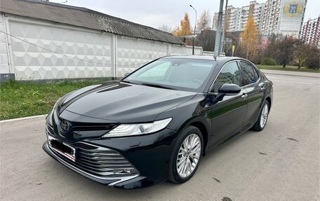 Toyota Camry, 2019 год, 2 550 000 рублей, 1 фотография