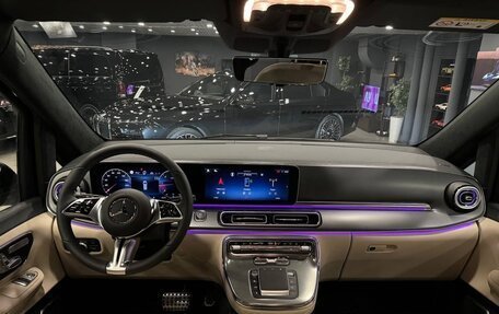 Mercedes-Benz V-Класс, 2024 год, 13 990 000 рублей, 10 фотография