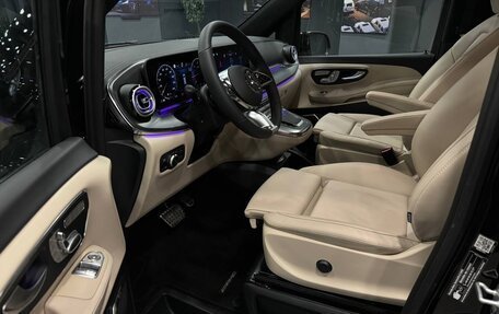 Mercedes-Benz V-Класс, 2024 год, 13 990 000 рублей, 21 фотография