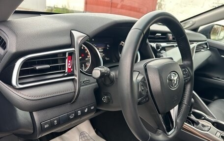 Toyota Camry, 2019 год, 2 550 000 рублей, 11 фотография