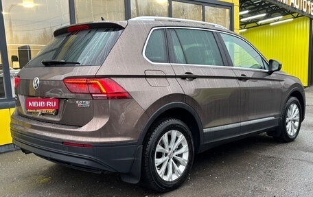 Volkswagen Tiguan II, 2017 год, 2 399 000 рублей, 3 фотография