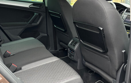 Volkswagen Tiguan II, 2017 год, 2 399 000 рублей, 10 фотография