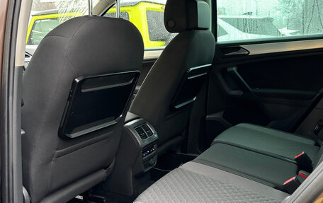 Volkswagen Tiguan II, 2017 год, 2 399 000 рублей, 11 фотография