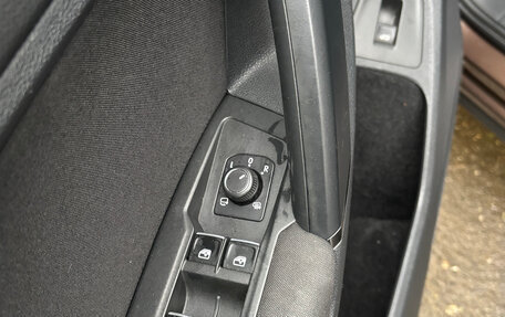 Volkswagen Tiguan II, 2017 год, 2 399 000 рублей, 13 фотография