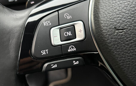 Volkswagen Tiguan II, 2017 год, 2 399 000 рублей, 14 фотография