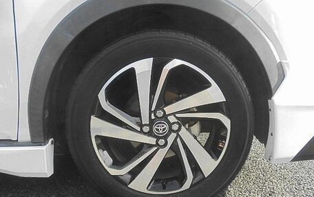 Toyota Raize I, 2022 год, 1 394 000 рублей, 9 фотография