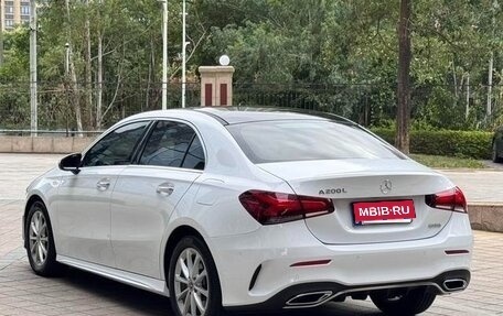 Mercedes-Benz A-Класс, 2021 год, 1 900 000 рублей, 4 фотография