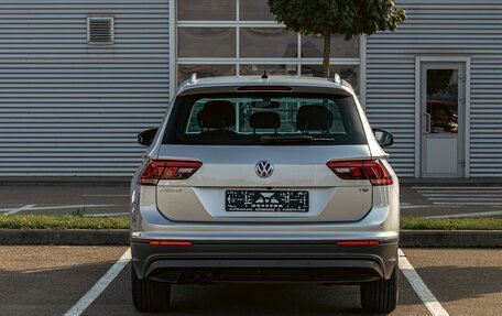 Volkswagen Tiguan II, 2019 год, 1 795 000 рублей, 5 фотография