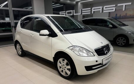 Mercedes-Benz A-Класс, 2011 год, 800 000 рублей, 3 фотография