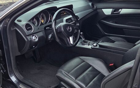 Mercedes-Benz C-Класс, 2011 год, 1 170 000 рублей, 9 фотография