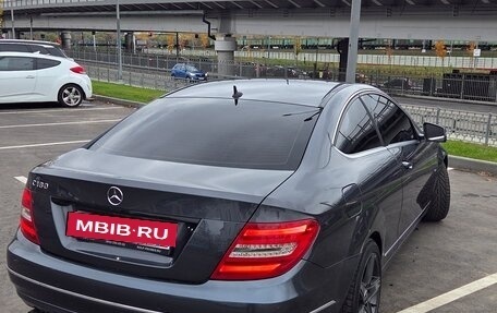 Mercedes-Benz C-Класс, 2011 год, 1 170 000 рублей, 5 фотография