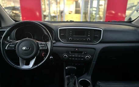 KIA Sportage IV рестайлинг, 2021 год, 2 650 000 рублей, 10 фотография