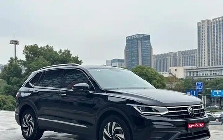 Volkswagen Tiguan II, 2025 год, 2 950 155 рублей, 1 фотография