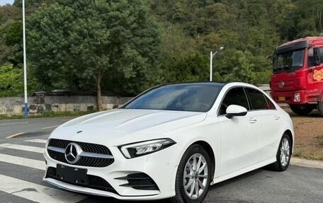 Mercedes-Benz A-Класс, 2021 год, 1 900 000 рублей, 1 фотография