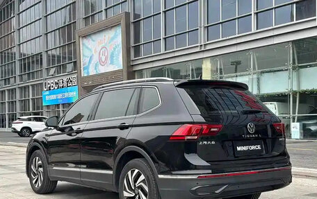 Volkswagen Tiguan II, 2025 год, 2 950 155 рублей, 5 фотография