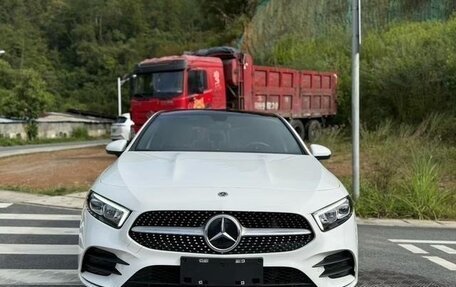 Mercedes-Benz A-Класс, 2021 год, 1 900 000 рублей, 2 фотография