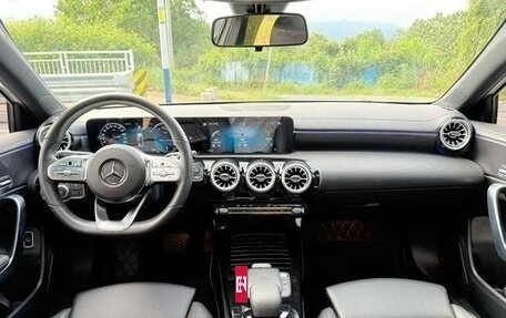 Mercedes-Benz A-Класс, 2021 год, 1 900 000 рублей, 8 фотография