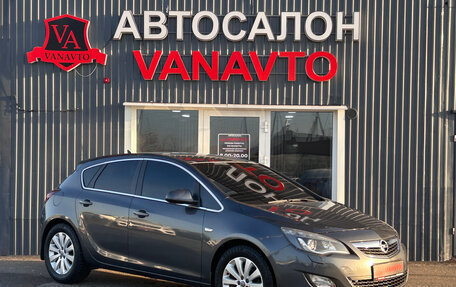 Opel Astra J, 2011 год, 950 000 рублей, 3 фотография