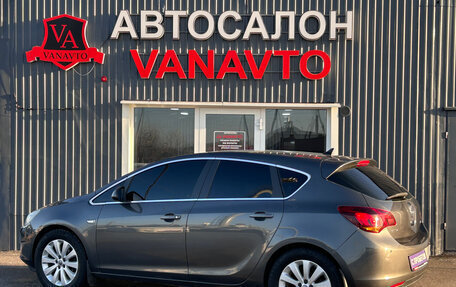 Opel Astra J, 2011 год, 950 000 рублей, 6 фотография