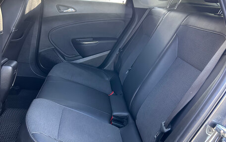 Opel Astra J, 2011 год, 950 000 рублей, 10 фотография