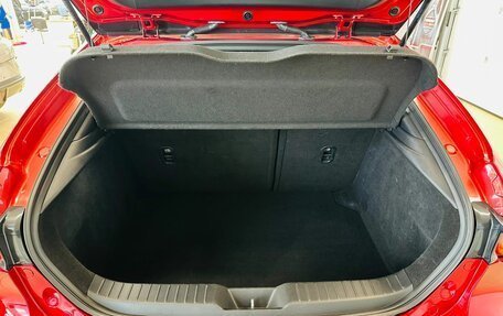 Mazda 3, 2019 год, 1 999 999 рублей, 19 фотография