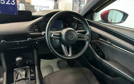 Mazda 3, 2019 год, 1 999 999 рублей, 15 фотография