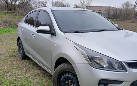 KIA Rio IV, 2017 год, 1 100 000 рублей, 3 фотография