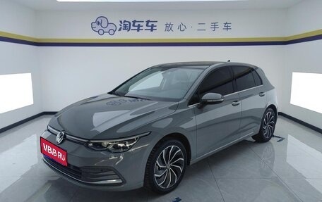 Volkswagen Golf VIII, 2022 год, 1 650 000 рублей, 1 фотография