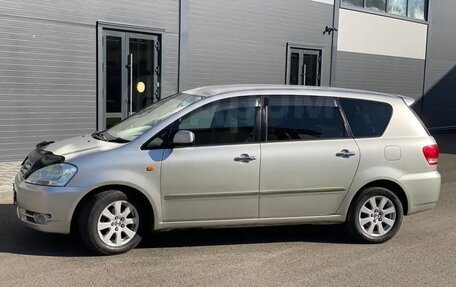 Toyota Ipsum II, 2002 год, 965 000 рублей, 1 фотография