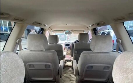 Toyota Ipsum II, 2002 год, 965 000 рублей, 10 фотография