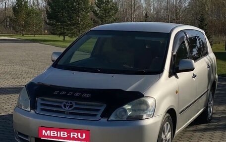 Toyota Ipsum II, 2002 год, 965 000 рублей, 19 фотография