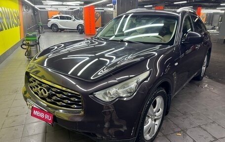 Infiniti FX II, 2011 год, 2 200 000 рублей, 1 фотография