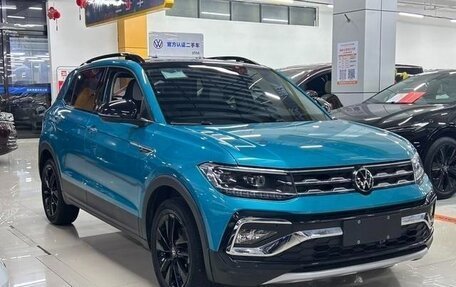 Volkswagen T-Cross I, 2022 год, 1 830 000 рублей, 3 фотография