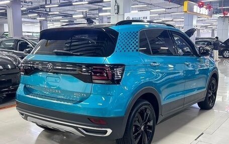 Volkswagen T-Cross I, 2022 год, 1 830 000 рублей, 6 фотография