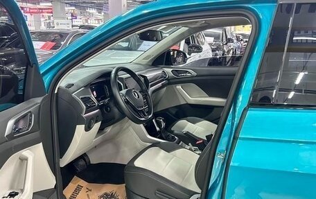 Volkswagen T-Cross I, 2022 год, 1 830 000 рублей, 10 фотография