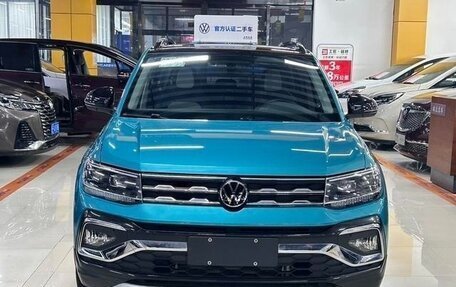 Volkswagen T-Cross I, 2022 год, 1 830 000 рублей, 2 фотография