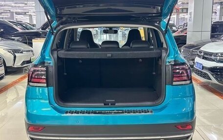 Volkswagen T-Cross I, 2022 год, 1 830 000 рублей, 7 фотография