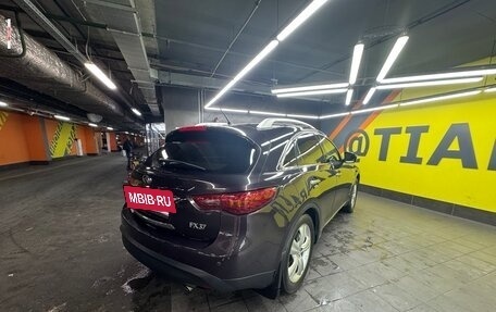 Infiniti FX II, 2011 год, 2 200 000 рублей, 3 фотография