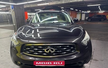 Infiniti FX II, 2011 год, 2 200 000 рублей, 16 фотография