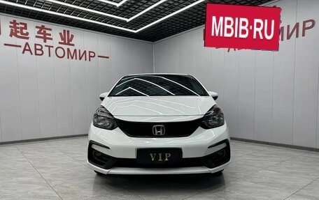 Honda Fit, 2021 год, 1 500 000 рублей, 1 фотография