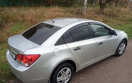 Chevrolet Cruze II, 2010 год, 3 фотография