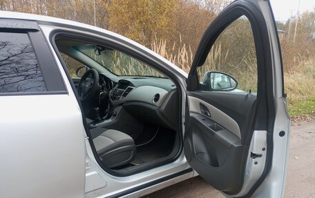 Chevrolet Cruze II, 2010 год, 9 фотография