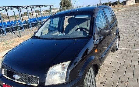 Ford Fusion I, 2003 год, 320 000 рублей, 2 фотография